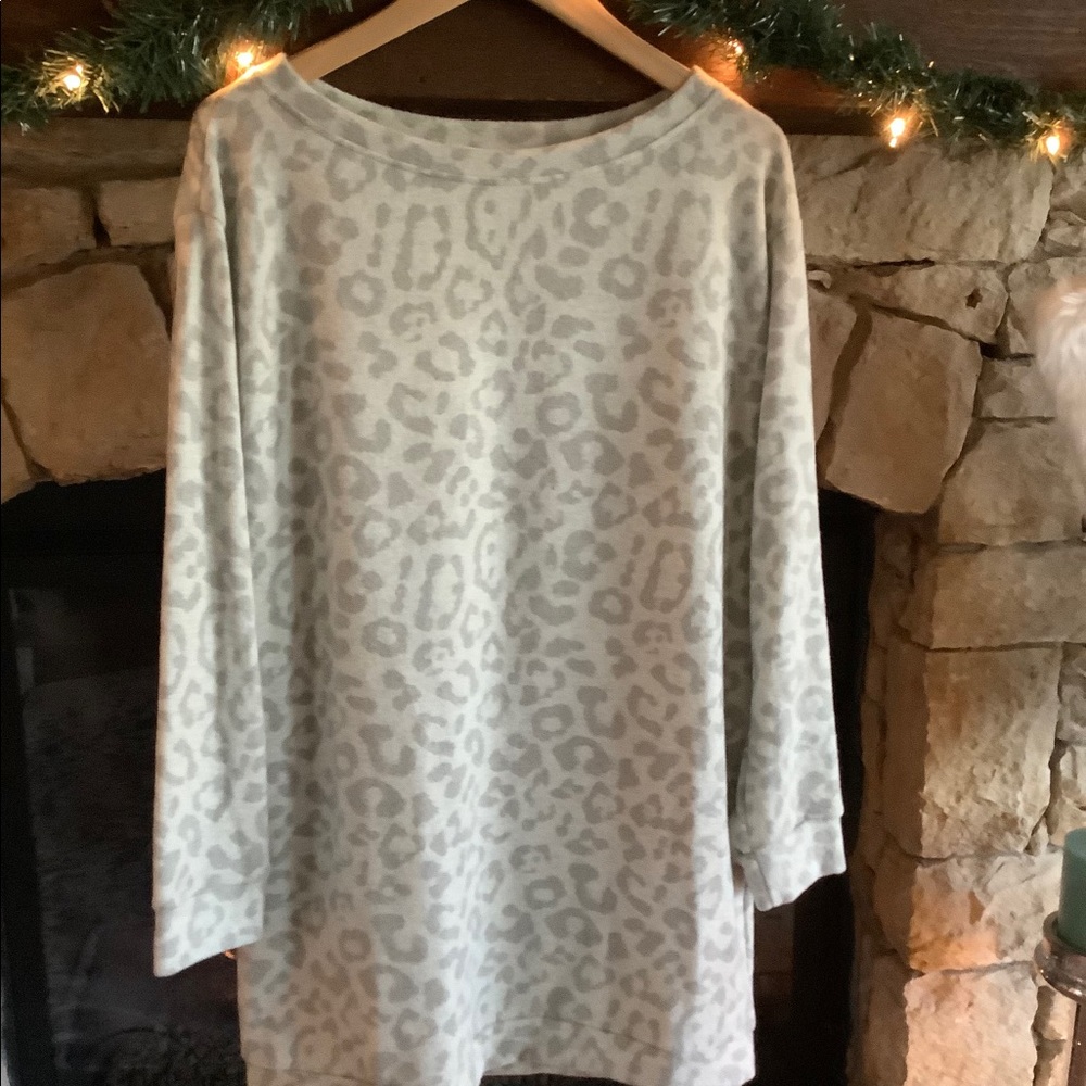 Cozy leopard dress/tunic